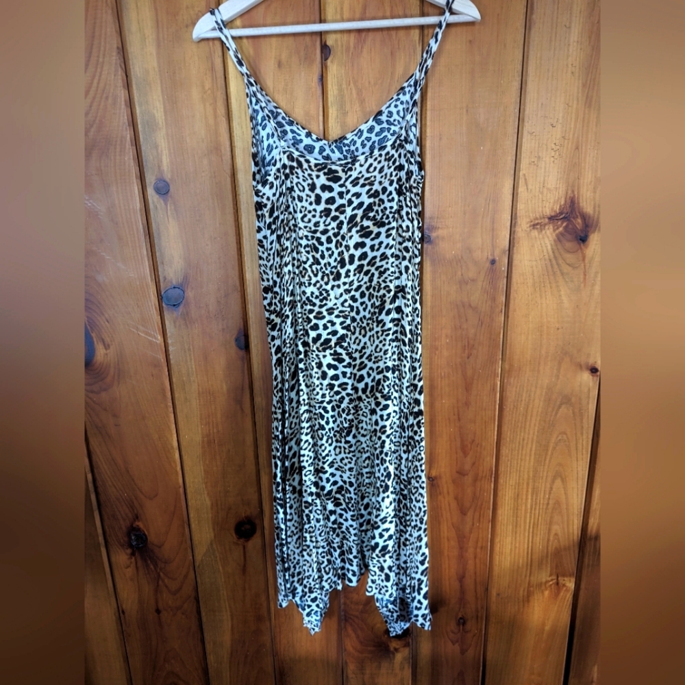Leopard Print Dress - Picture 2 of 4